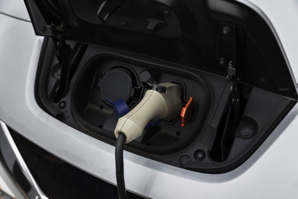 Wat zijn de zuinigste elektrische auto’s van 2023?