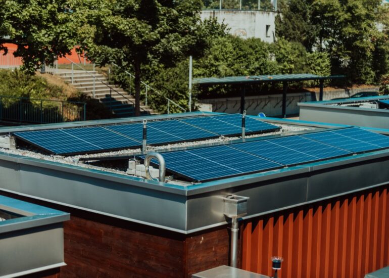 Oost-west opstelling zonnepanelen