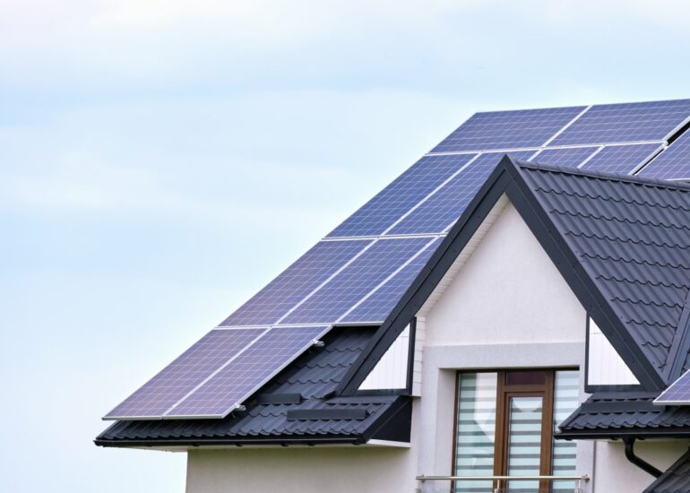 Zonnepanelen zuid-west opstelling