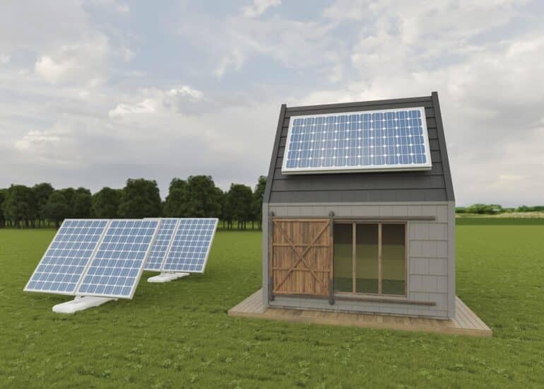 Zonnepanelen op schuur