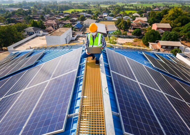 Woningcorporaties recordaantal zonnepanelen