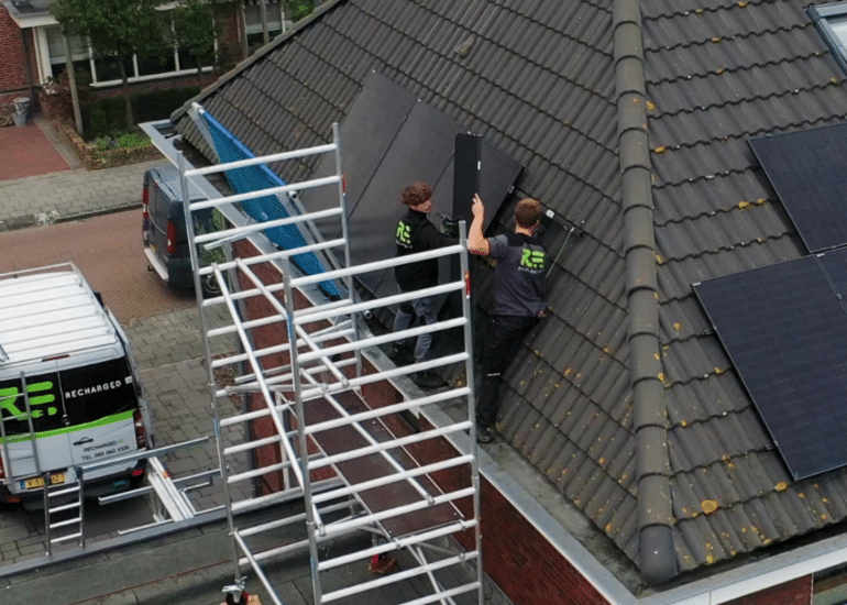 Hoeveel kosten 10 zonnepanelen?