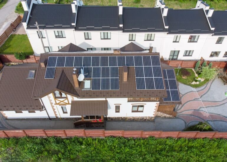 Zonnepanelen uitschakelen bij hoge opbrengst